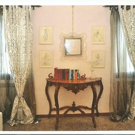 Luxury House Dorsoduro Salute Holiday home *